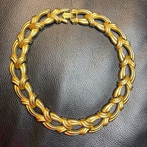 ALFRED SUNG Signed Vintage 80s Matte Gold Choker